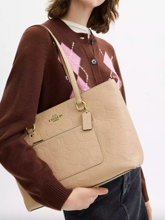 Coach Handbags - NWT COACH Station Tote Bag In Signature Leather -  CCD49 Gold/Oat